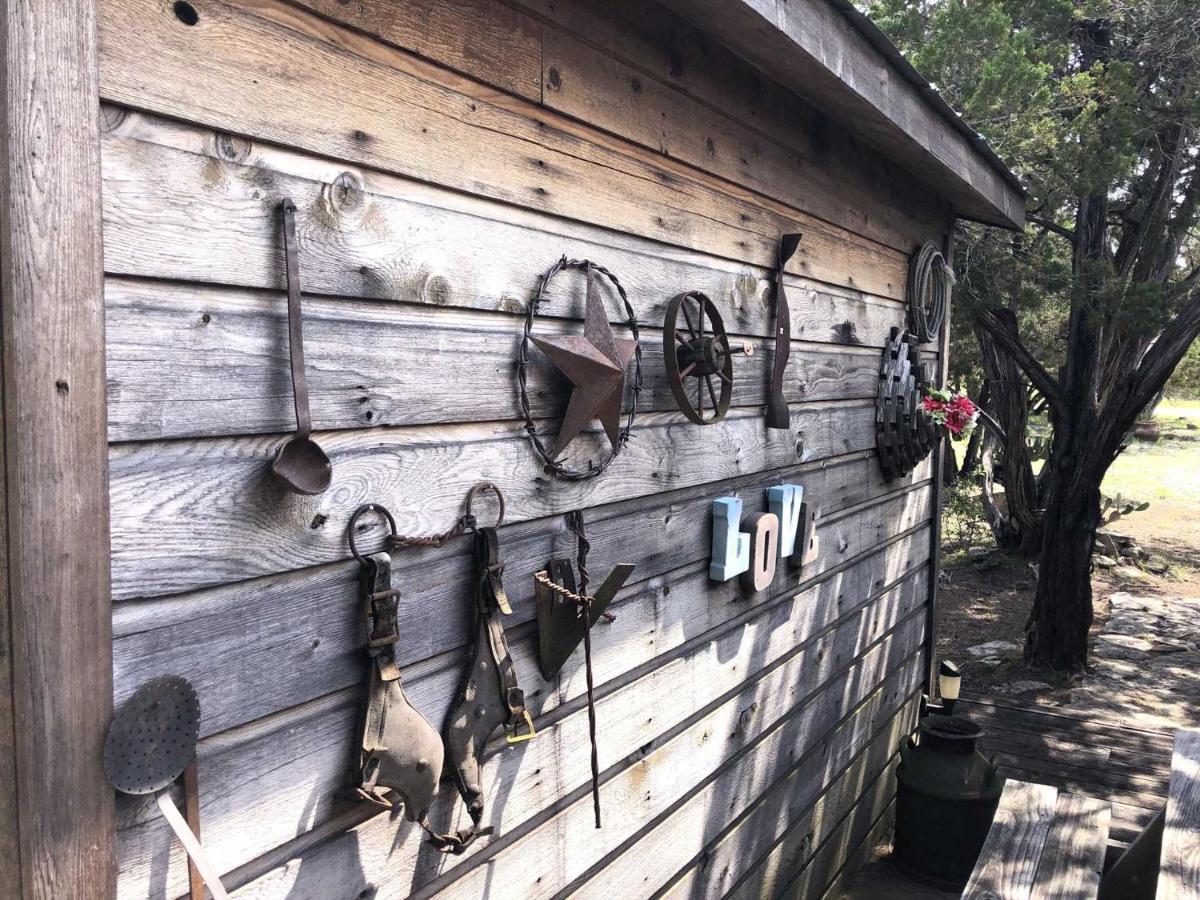 Rockin' B Ranch Love Shack Pipe Creek المظهر الخارجي الصورة